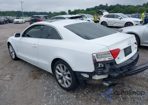 2013 Audi A5 Premium z USA, uszkodzony, nr VIN WAUCFAFR0DA025422